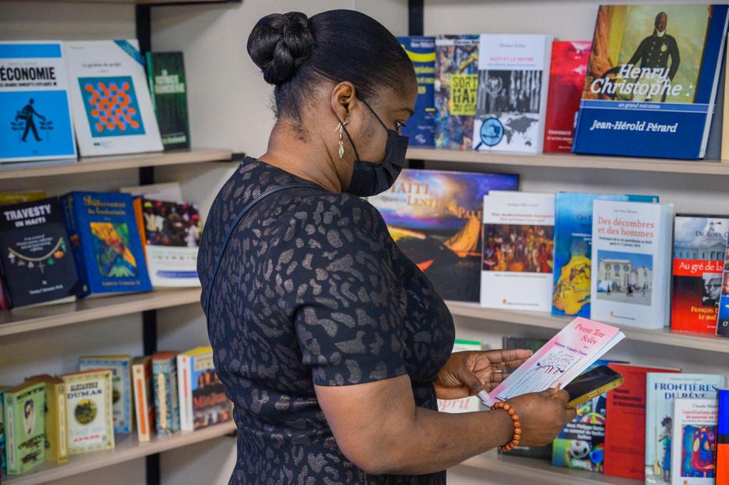 Lancement officiel de la bibliothèque Emile Saint-Lot à Orlando