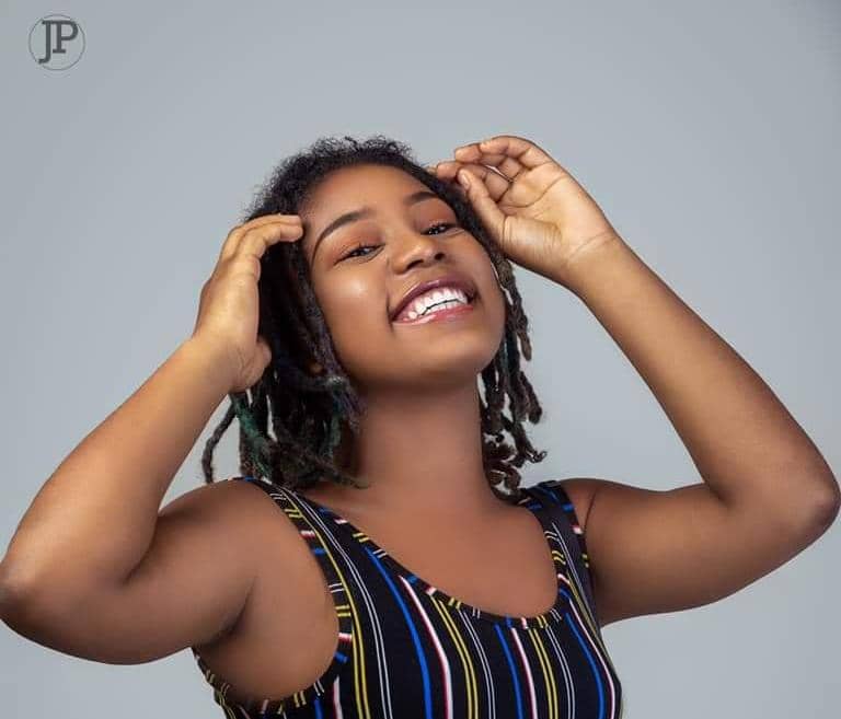 Tafa reçoit son premier trophée Youtube