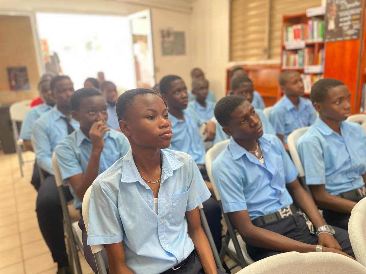 Des dynamites positives à la médiathèque Jacques S. Alexis de la DNL