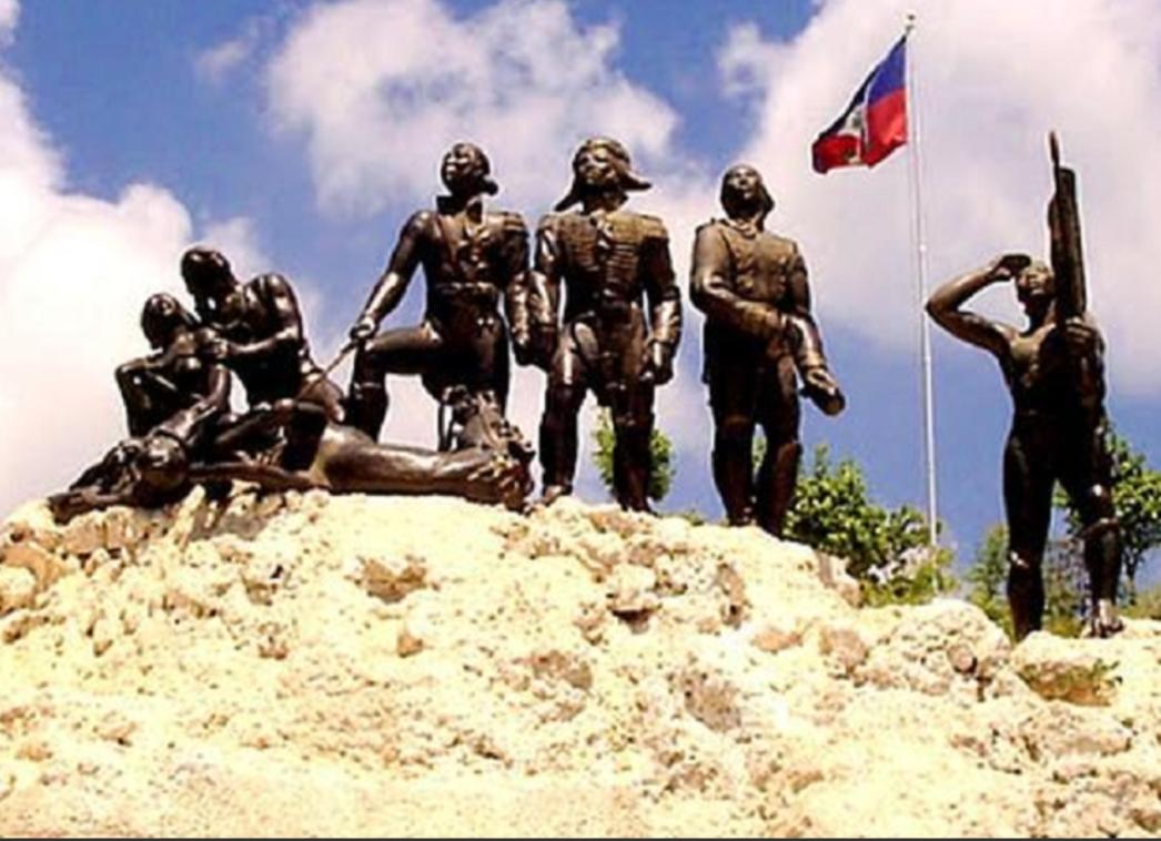 Hommage aux héros de Vertières et appel à l’unité nationale