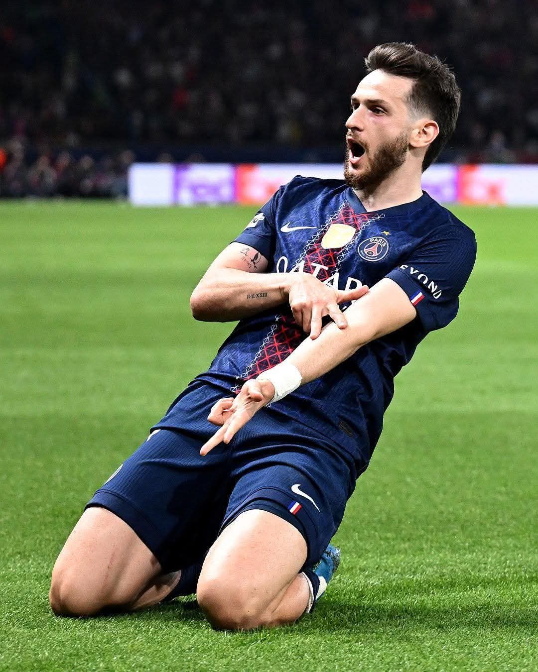 Ligue des Champions : Khvicha Kvaratskhelia élu meilleur joueur
