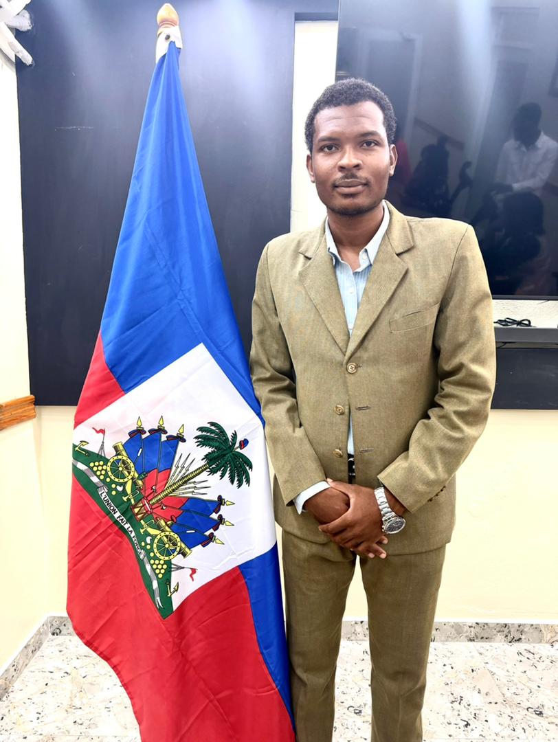M. Jonatan Saint-Vil : Bilan d’un mandat inspirant en tant que Jeune Ministre de l’Environnement du Gouvernement Jeunesse d’Haïti